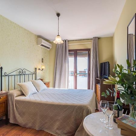 Hostal El Escudo De Mijas Esterno foto