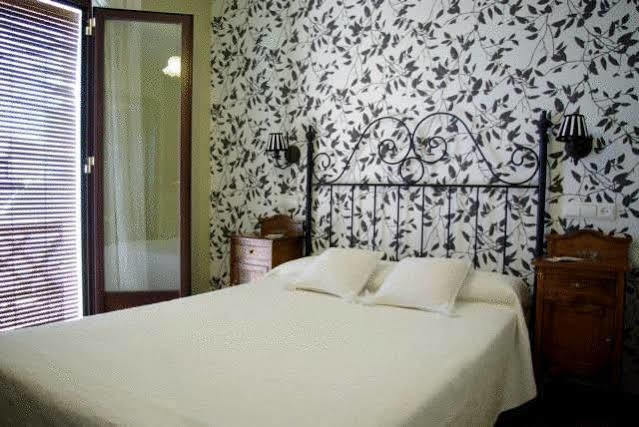 Hostal El Escudo De Mijas Esterno foto