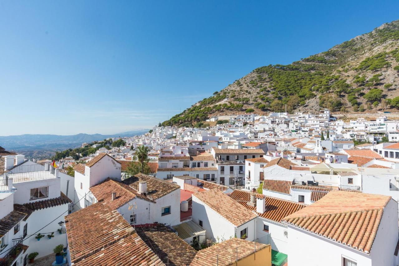 Hostal El Escudo De Mijas Esterno foto