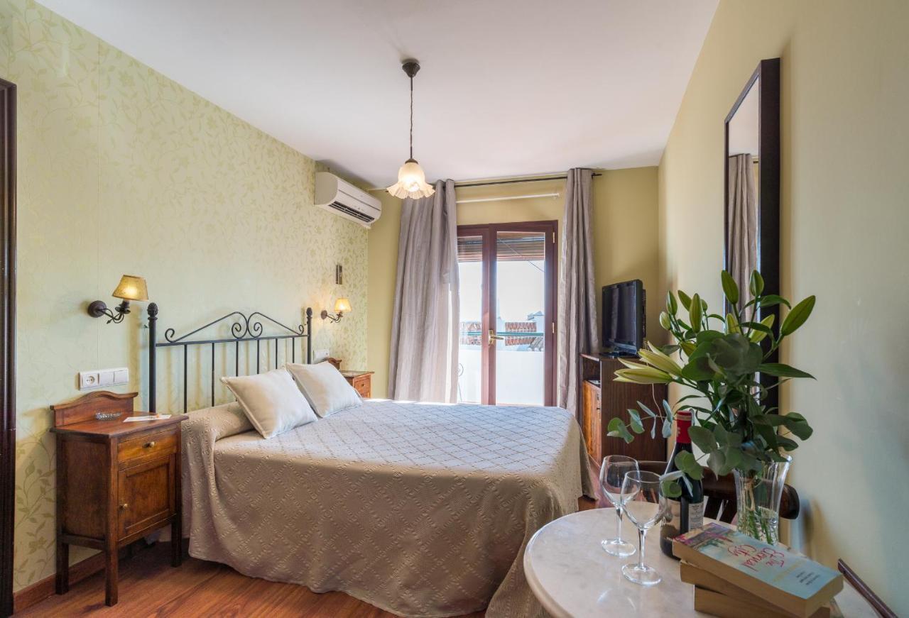 Hostal El Escudo De Mijas Esterno foto