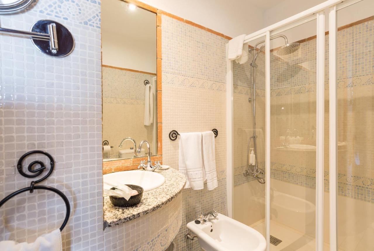 Hostal El Escudo De Mijas Esterno foto